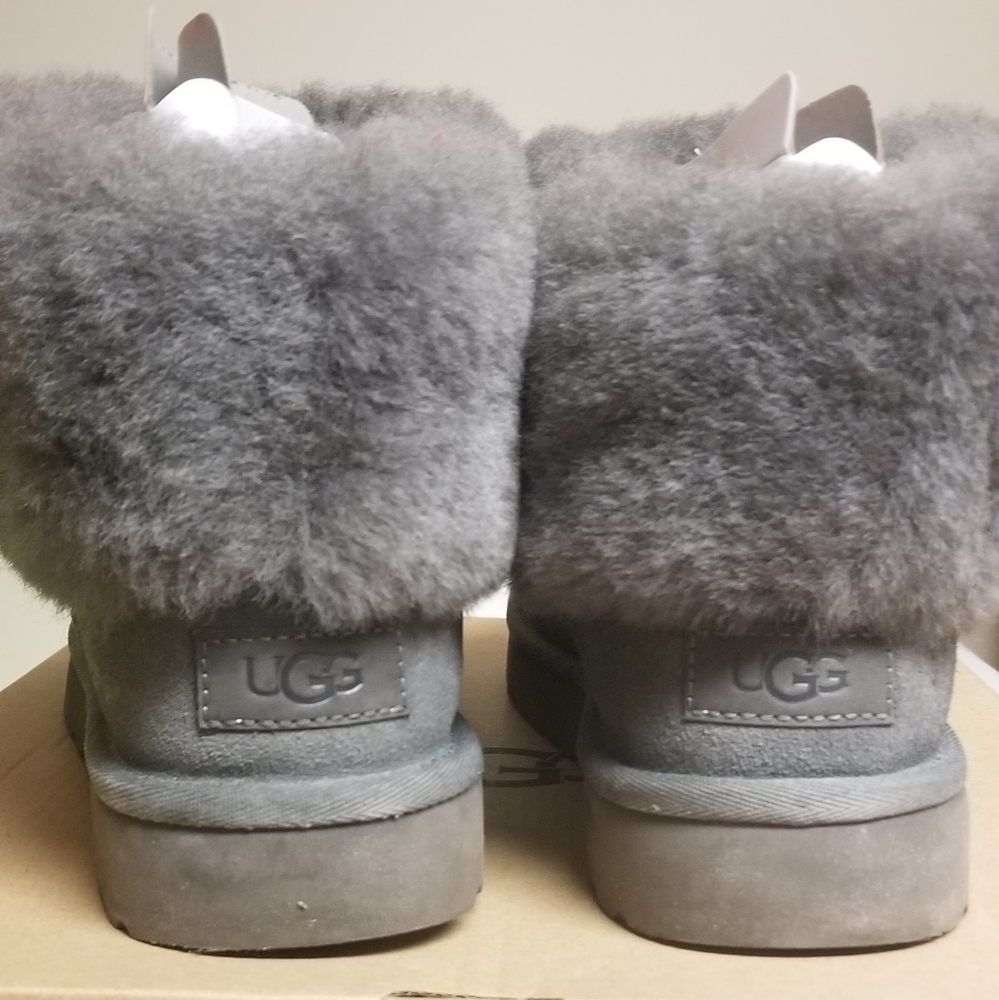 ugg boots - Picture 3 of 3